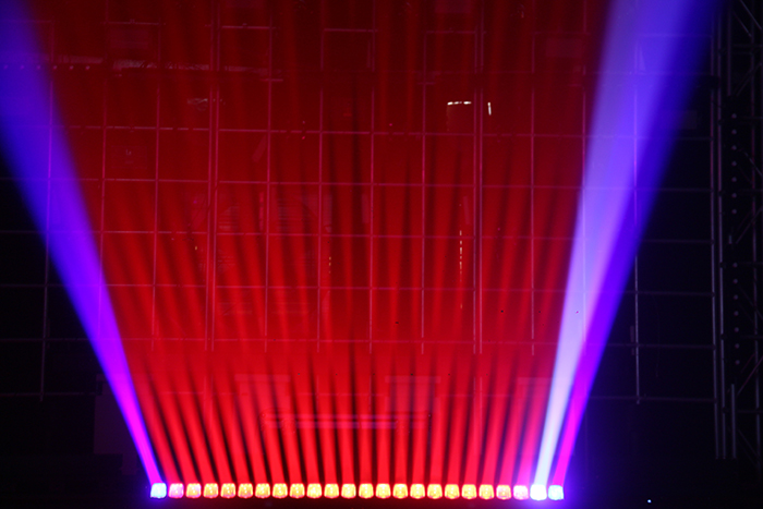 12*60W LED zoom moving bar