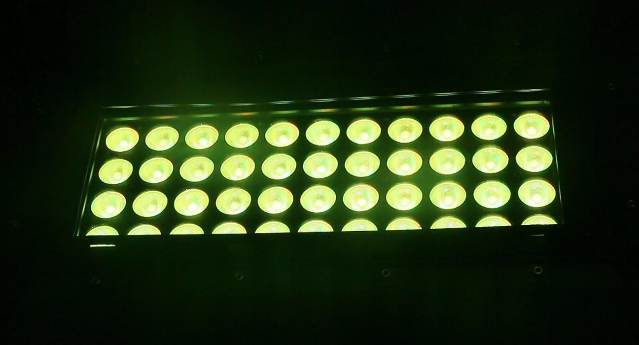 44 RGBW 4IN1 LED WASH LIGHT