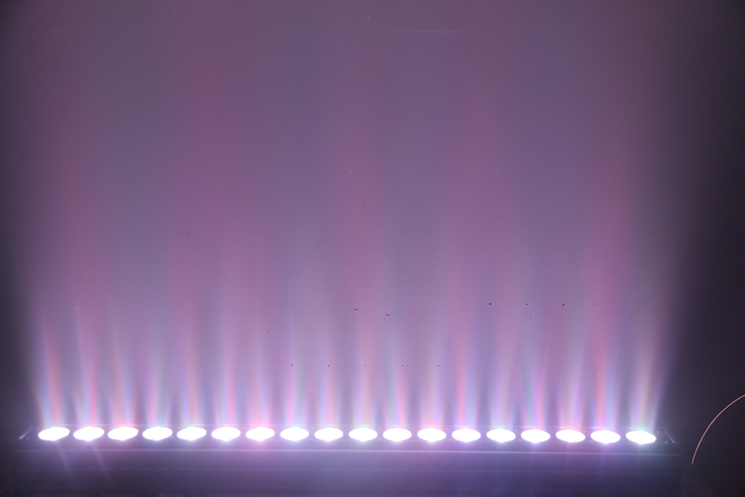 LED長(zhǎng)條洗墻燈