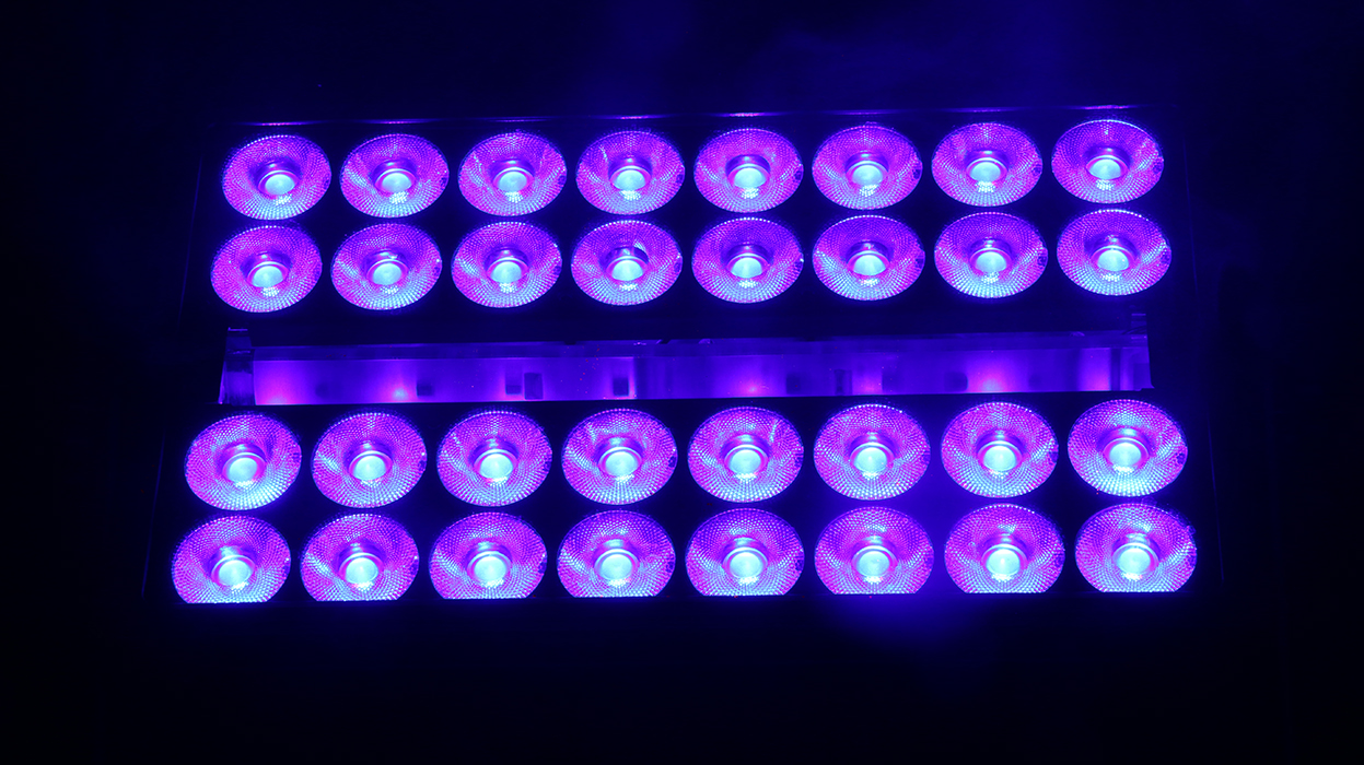 32顆40W 防水投光燈