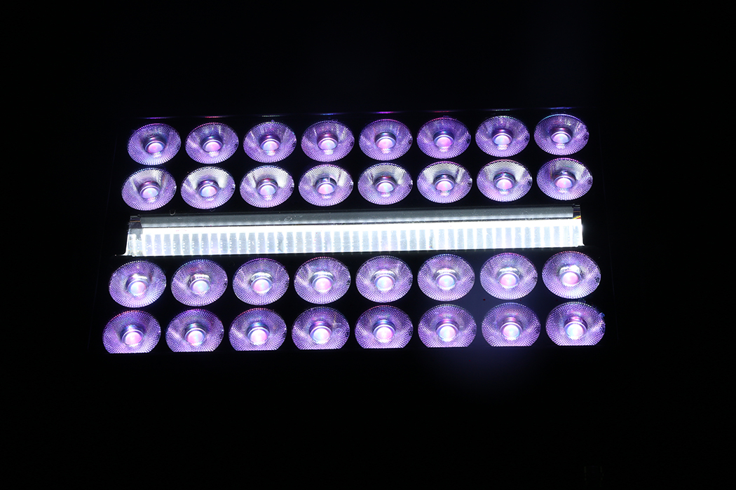 32顆40W 防水投光燈